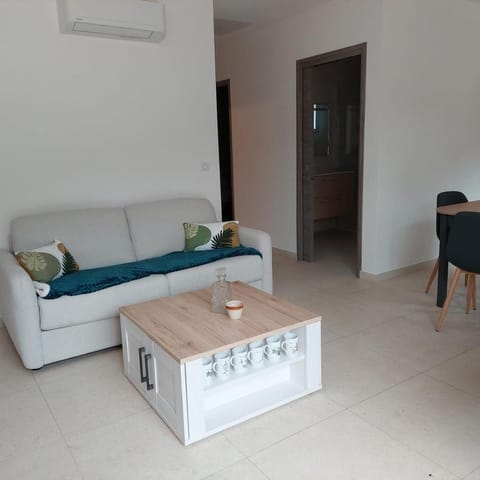 Clos Jeannette Villa 5 min de Sainte Lucie de Porto vecchio et de la plage de Pinarelle ainsi que des piscines naturelles du Cavu House in Zonza