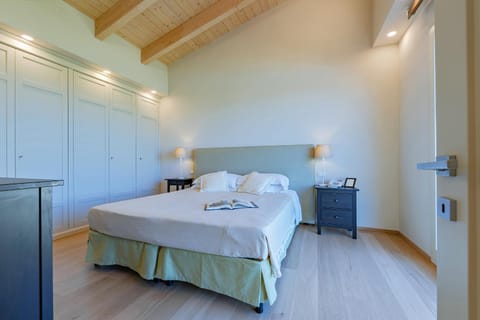 Luxury Marigold Cortona View I Comfort Sauna & Infinity Pool Apartment in Foiano della Chiana