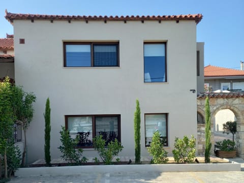 Ianos Living Spaces - 03 Apartment in Islands