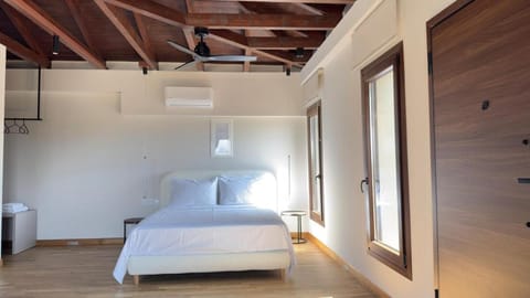 Ianos Living Spaces - 03 Apartment in Islands