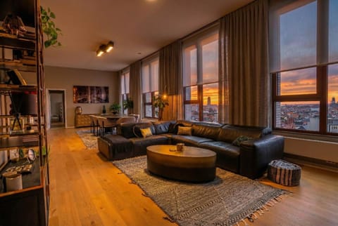 Sunset Penthouse Antwerp Apartment in Antwerp