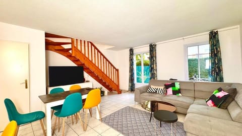 Beautiful house 8min to Disneyland Apartment in Magny-le-Hongre