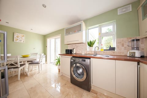 Spacious and convenient 3 bed property in Swords Apartment in County Dublin