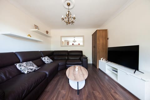 Spacious and convenient 3 bed property in Swords Apartment in County Dublin