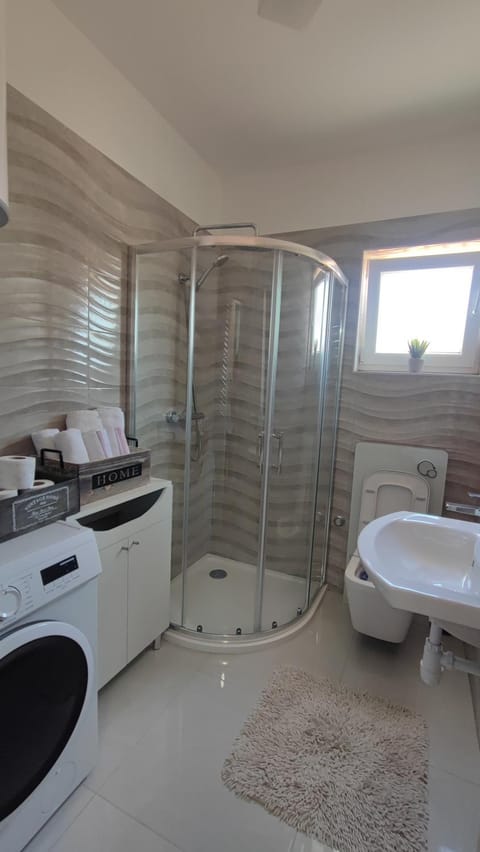 Apartman Solis - Family Apartment in Šibenik-Knin County, Croatia