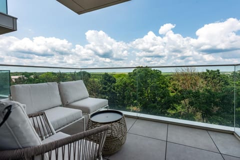 Day, Natural landscape, View (from property/room), Balcony/Terrace