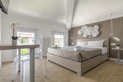 Cima Suite 16 by WelcHome Apartment in Treviso