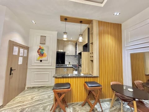 Seating area, kitchen