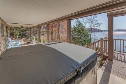 Private Dock Lake Views & Outdoor Fun House in Smith Mountain Lake
