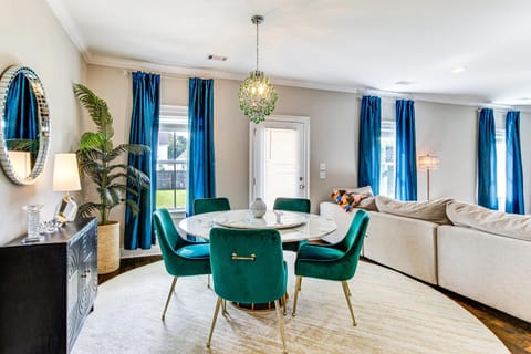 4 Mi to Dtwn Stylish Home with Large Yard in Dothan House in Dothan