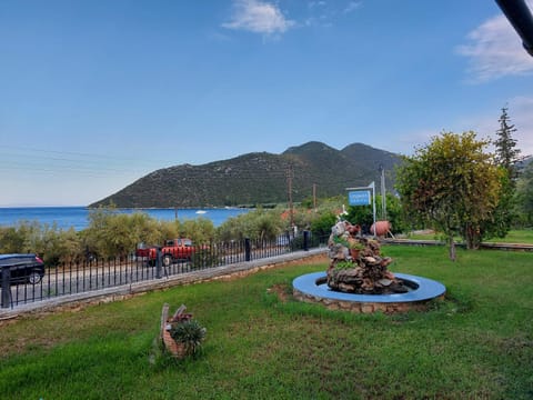 Day, Natural landscape, Garden, Garden view, Mountain view, Sea view
