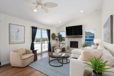 Newly Built Luxury Home Near Beach with Pool and Spa House in Corolla