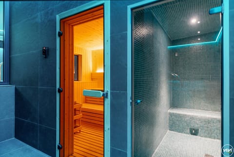 ViVi Homes - Amber, Center Fuengriola, Pool, Beach Apartment in Fuengirola