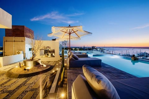 Night, Balcony/Terrace, Beach, Sea view, Swimming pool, Swimming pool, sunbed