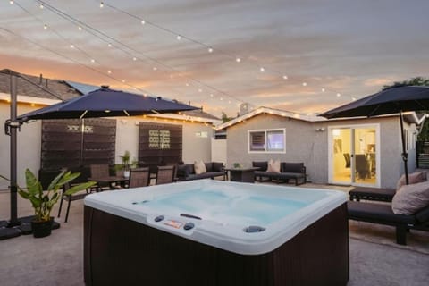 Jedi Retreat-10mins to Disney-Hot Tub-Big Group House in Anaheim