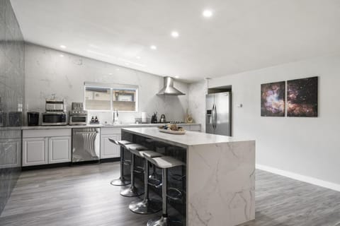 Galactic Getaway Close to Disney with Pool and Games House in Stanton