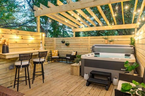 Patio, Hot Tub