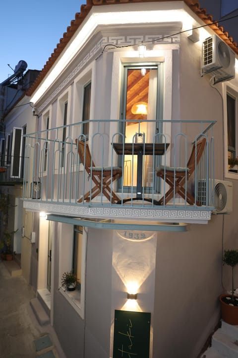 Property building, Balcony/Terrace