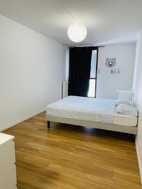 Le Repaire Urbain - 8 voyageurs Apartment in Orléans