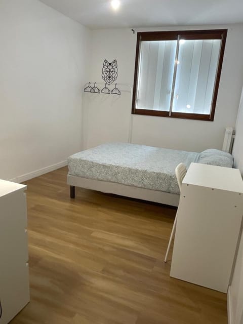 Le Repaire Urbain - 8 voyageurs Apartment in Orléans