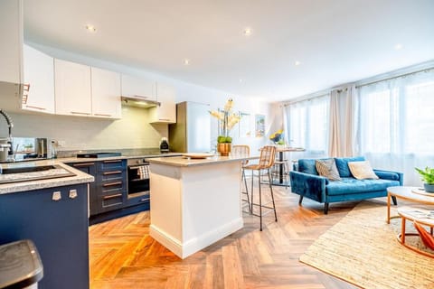 Superbe appartement neuf, climatisé centre village Apartment in Sainte-Maxime