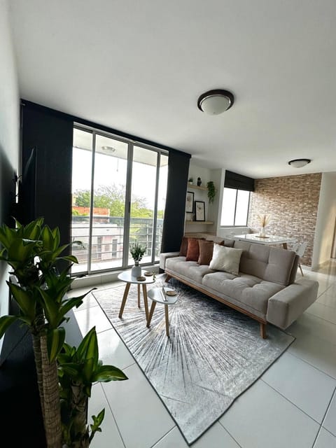 View (from property/room), Balcony/Terrace, Living room, Seating area