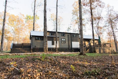 Still Waters Tiny Home House in Tennessee