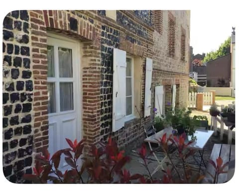 Property building, Patio