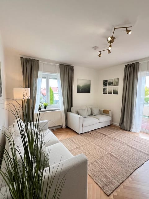 Living room, Bedroom