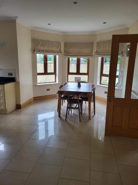 Gleann view house Vacation rental in County Kilkenny