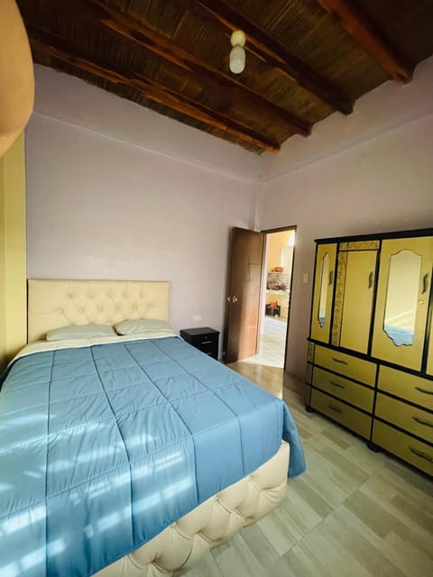 Bedroom, wardrobe