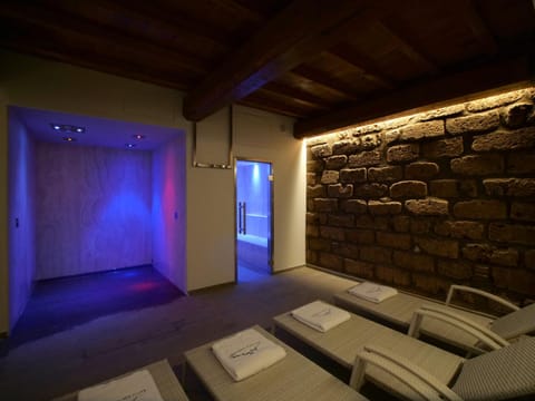 Spa and wellness centre/facilities