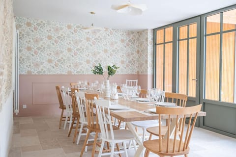 Banquet/Function facilities, Dining area