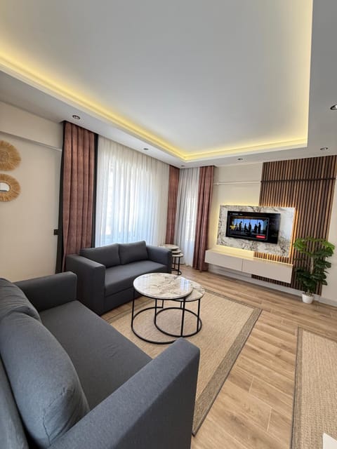 Communal lounge/ TV room, TV and multimedia, Living room, Seating area