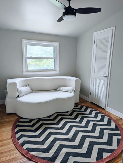 CASA GLAM - Pontiac House in Auburn Hills