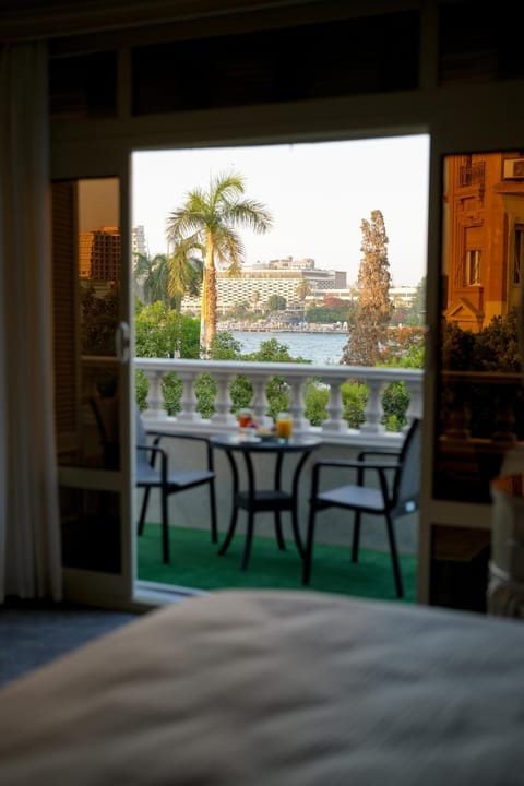 Day, Natural landscape, View (from property/room), Balcony/Terrace, Garden view, River view