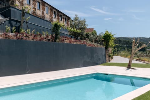 Property building, Garden, Swimming pool
