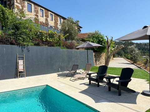 Property building, Garden view, Pool view, Swimming pool