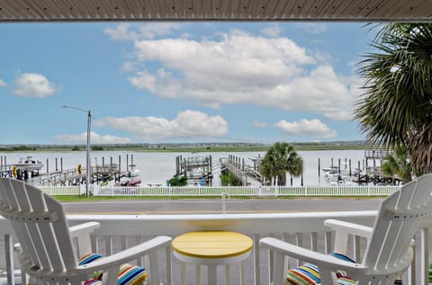 Bresnahan Lower Level by Bryant Real Estate House in Wrightsville Beach