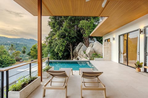 Day, Natural landscape, View (from property/room), Balcony/Terrace, Mountain view, Pool view, Swimming pool, Swimming pool, sunbed