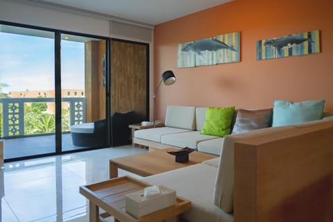 Balcony/Terrace, Living room