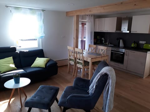 Balcony/Terrace, Dining area