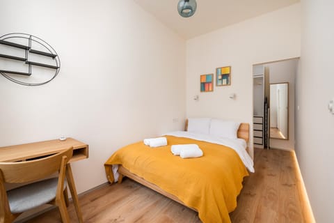 Bed, Photo of the whole room, Bedroom, towels, wardrobe