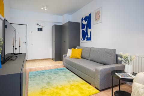 Communal lounge/ TV room, TV and multimedia, Living room, Photo of the whole room, Seating area, Evening entertainment