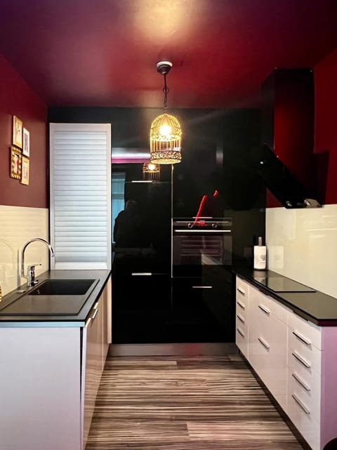 Luscious Suite in an old wooden house Apartment in Turku