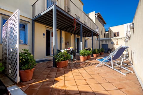 Property building, Patio, Day