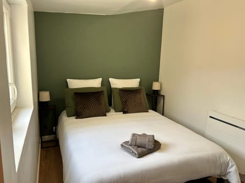 La Perle Rive Gauche House in Le Mans