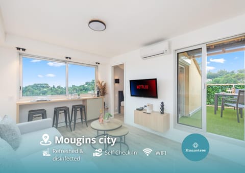 TV and multimedia, View (from property/room), Balcony/Terrace, Living room, Seating area, Dining area, air conditioner
