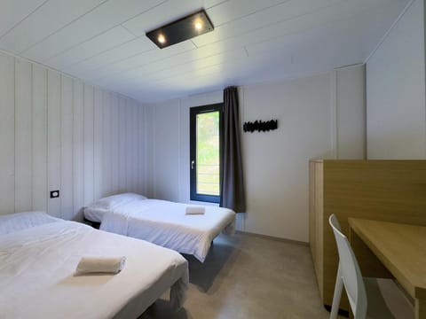 Bed, Photo of the whole room, Bedroom, towels, air conditioner