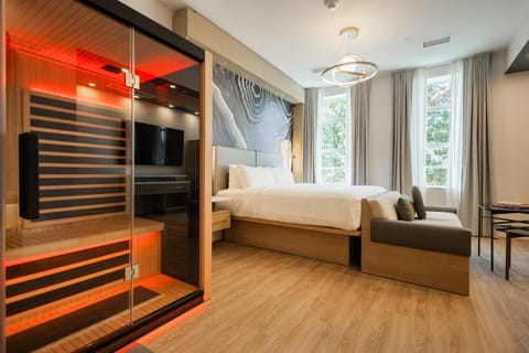 POSH on Kirkwood, A Boutique Hotel Hotel in Bloomington